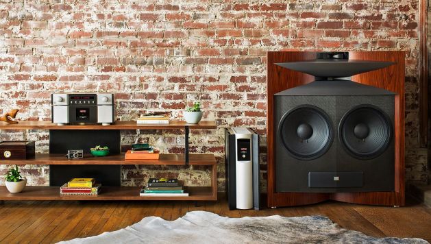 JBL Synthesis y Mark Levinson